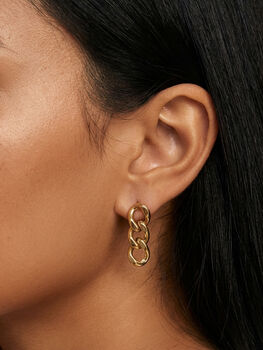 Women’s Short Chain Stud Earrings In 18k Gold, 4 of 4