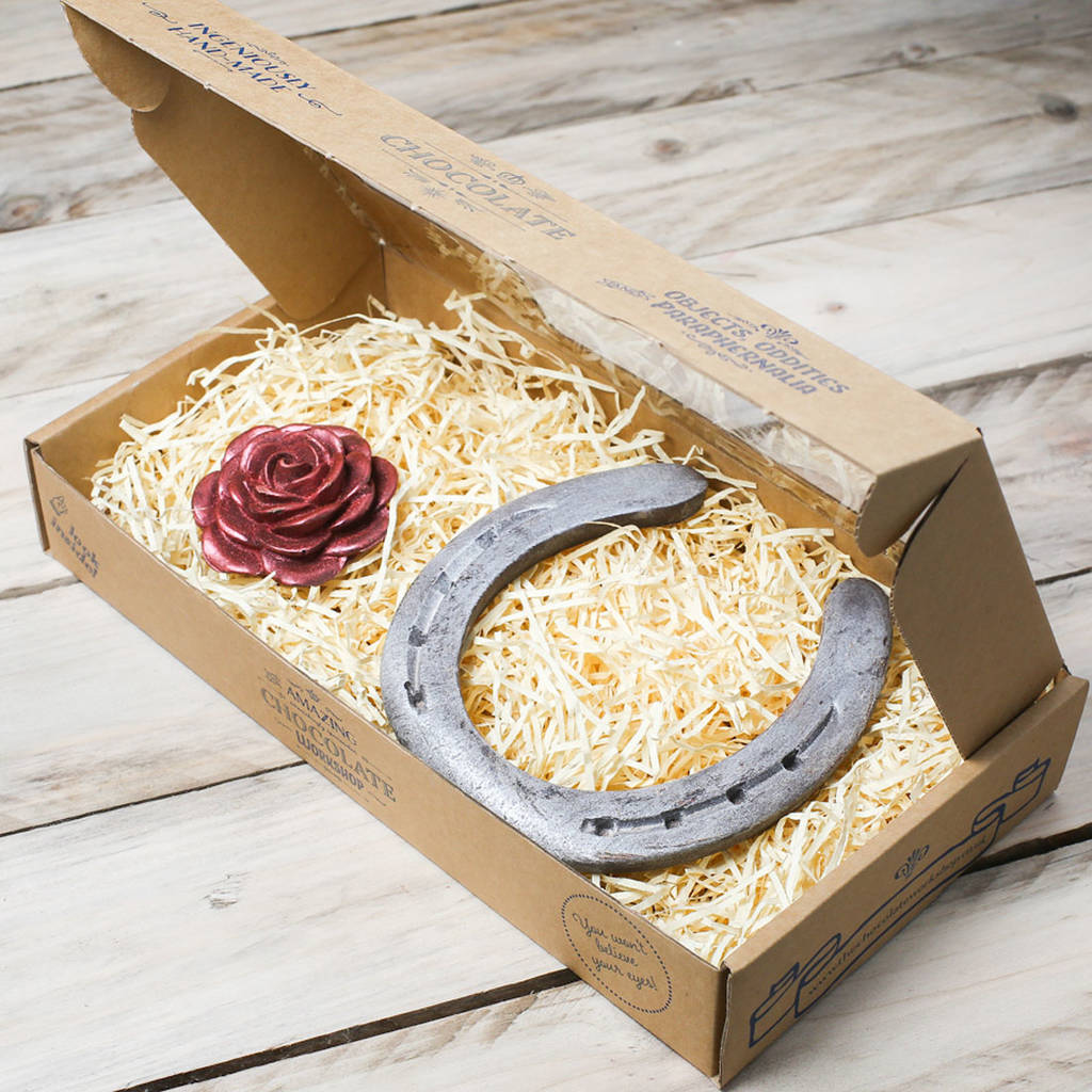 chocolate horseshoe and rose gift box by the amazing chocolate