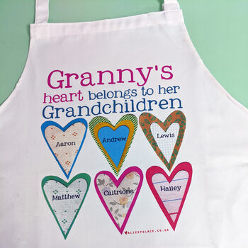 Personalised Grandma's Heart Apron, 2 of 12