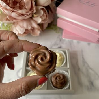 Chocolate Roses Dipped Oreo Letterbox Gift, 6 of 12