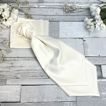 Snowdrop Ivory Wedding Set, 7 of 9