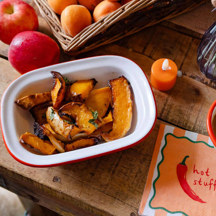 Hot Stuff Chilli Enamel Dish, 1 of 4