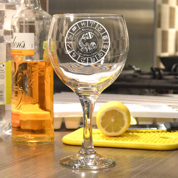A Personalised Zodiac Sign Aquarius Gin Glass, 3 of 5