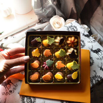 Nono Cocoa Spice Vegan Chocolate Gift Box, 5 of 7