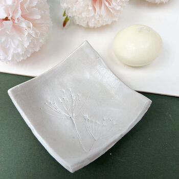 White Wild Flower Candle Holder, 5 of 7
