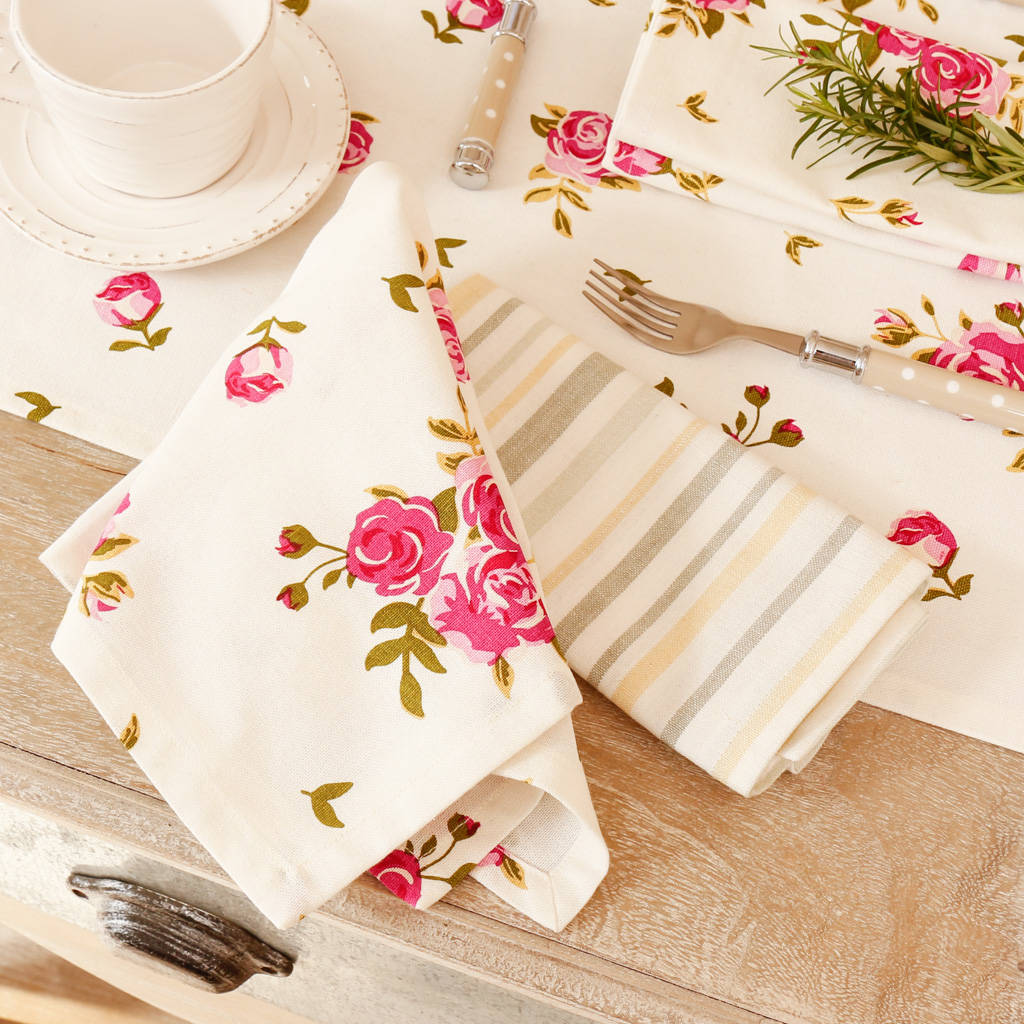 heart iron napkin holder by dibor