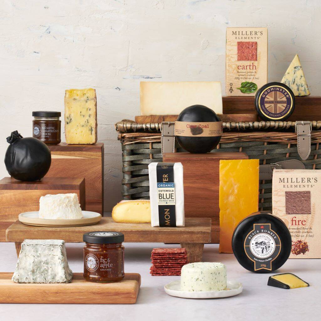 British Cheese Lovers Gift Set Extra Large By The Great British