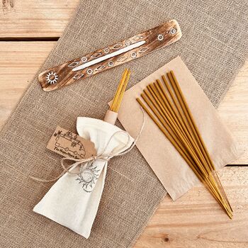Golden Amber Incense Sticks – Warm Vanilla And Floral Home Fragrance, 3 of 9