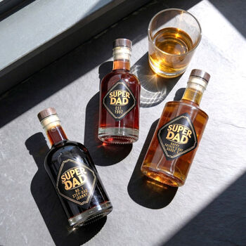 Personalised Super Dad Father's Day Gin, 3 of 5