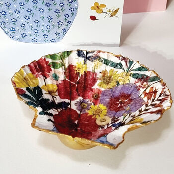 Floral Artist Shell Trinket Dish Bowl: Winter Bouquet, 2 of 5