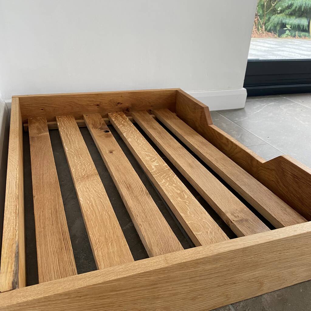 Oak 2024 dog bed