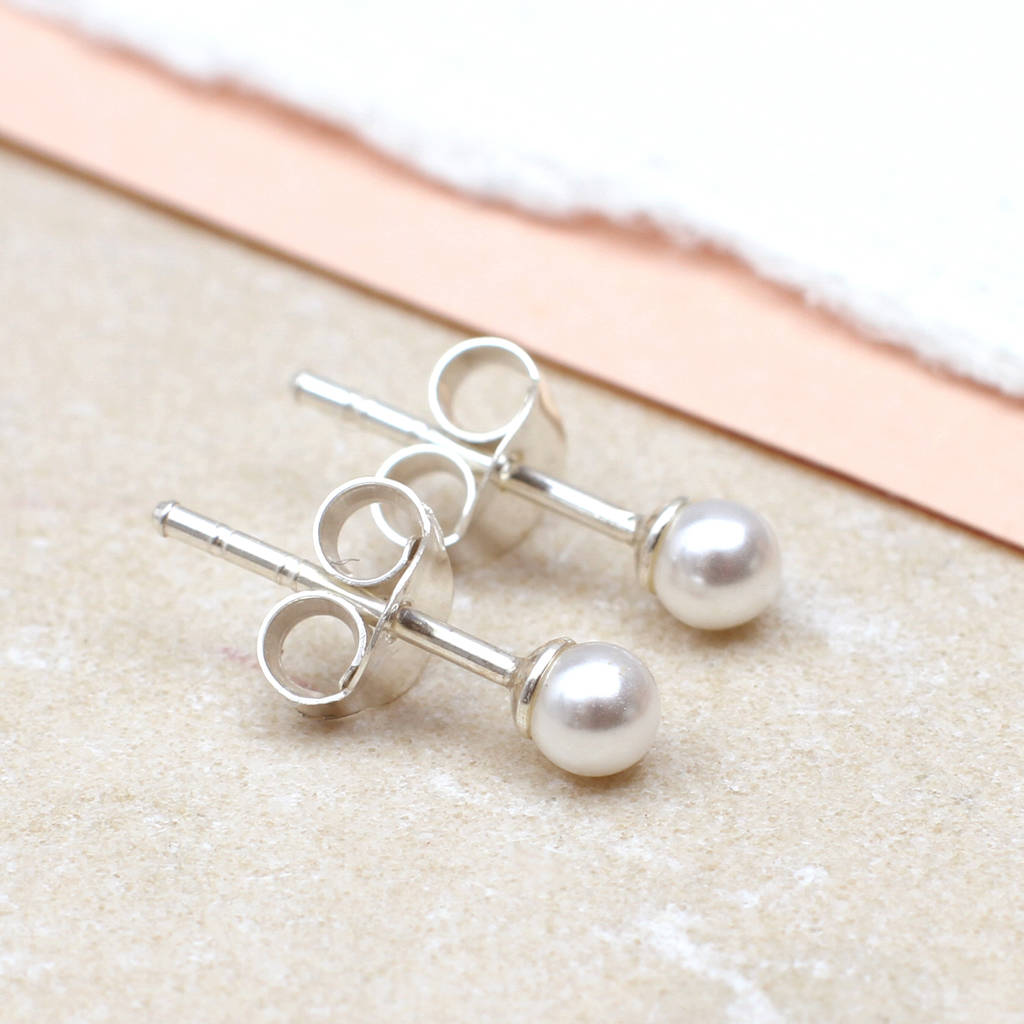 Girls on sale pearl earrings