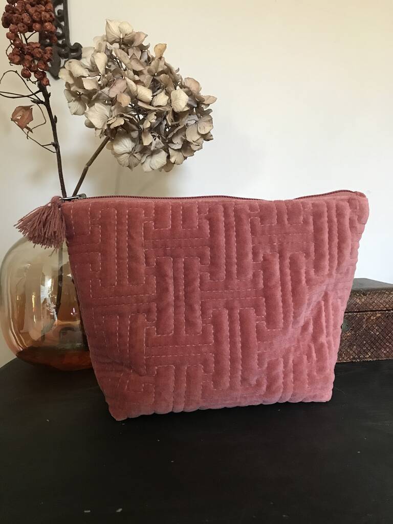 marc jacobs makeup pouch