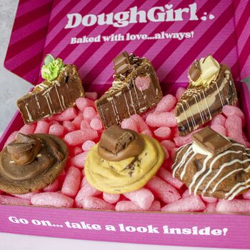 The Milk Chocolate Deluxe Cookie And Cookie Pie Gift Box, 3 of 12