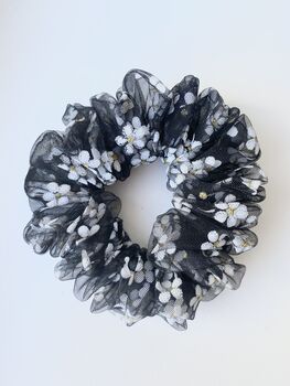 Daisy Tulle Scrunchie, 7 of 9