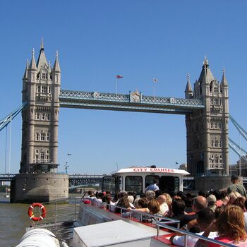 London Theatre Royal Tour With Cream Tea And Thames River Pass, 6 of 8