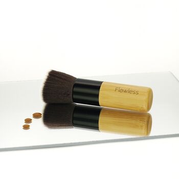 Flawless Buffing Foundation Brush, 5 of 5