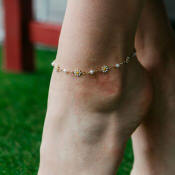 Silver Plated White Daisy Pearl Floral Charms Anklets, 3 of 3