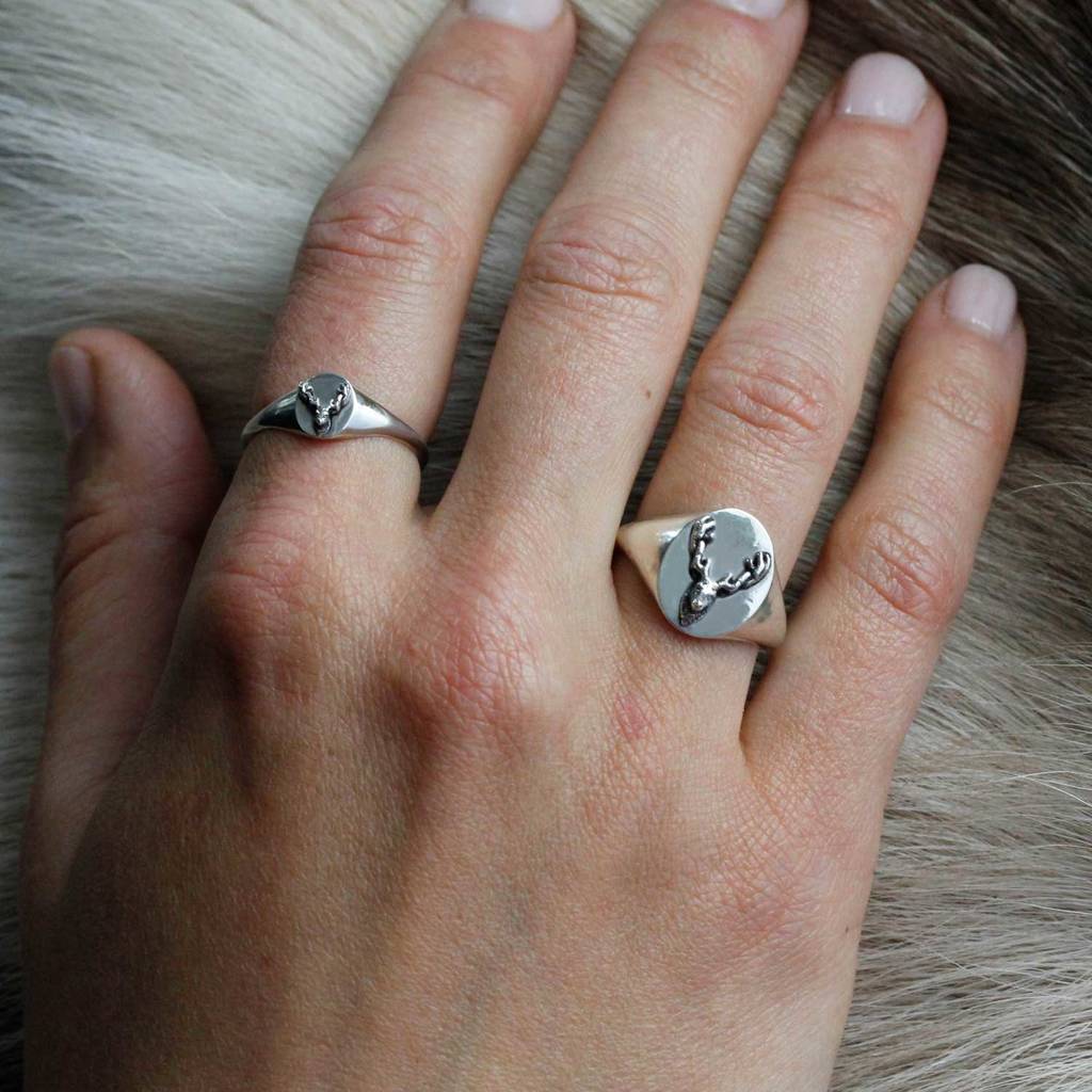 Reindeer Head Signet Ring – Silver, 1 of 8
