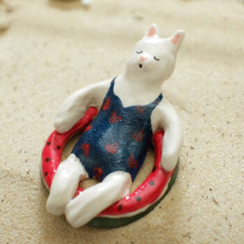 Ceramic Sunbathing Cat Melon, 3 of 4