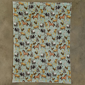 Comforts Farmyard Throw 240gsm Cozy Throw, 3 of 4