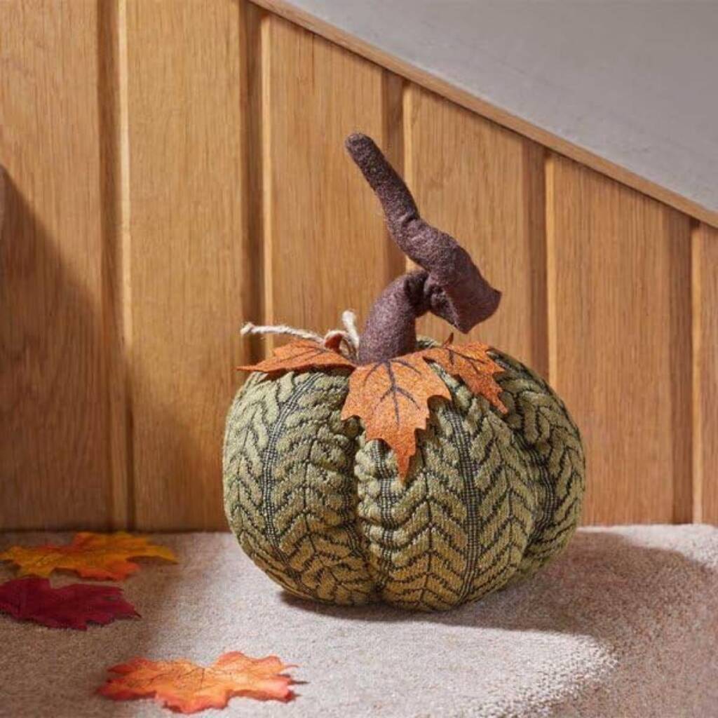 Medium Plush Pumpkin – Handcrafted Autumn Decoration