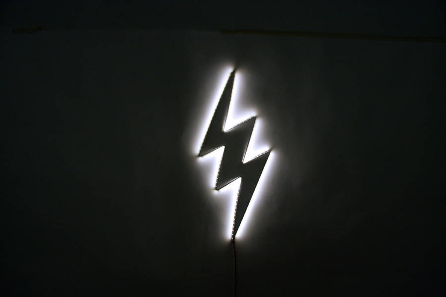 Lightning bolt wall light