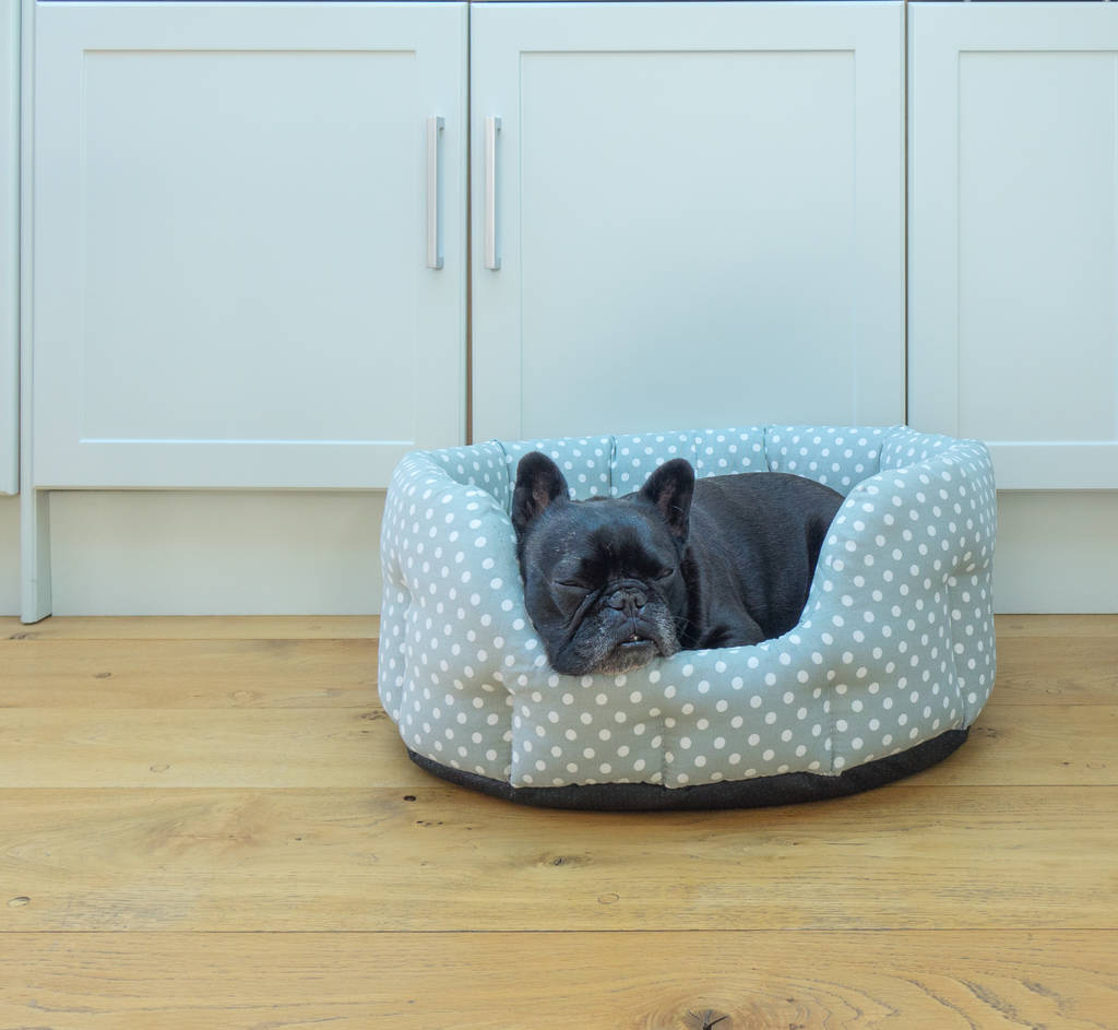 madelaine sage spot round pet bed by cottage in the hills