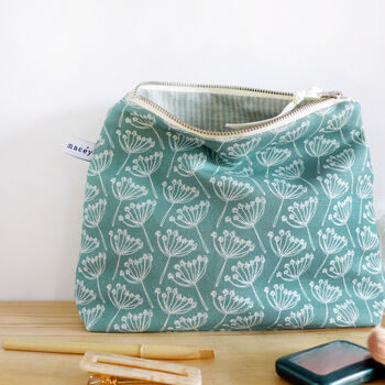 Cow Parsley Tall Pouch, 3 of 6