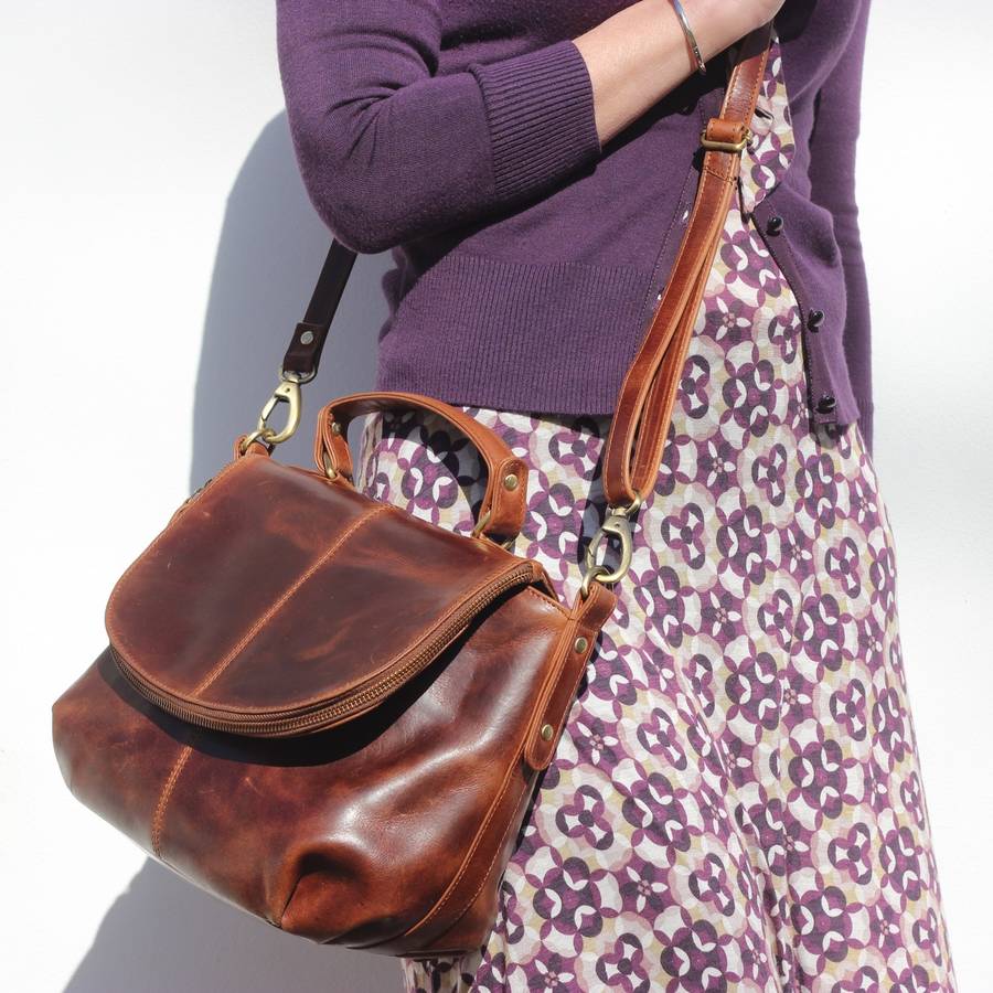 Abbey Leather Zip Grab Bag By The Notonthehighstreet Abbey Leather Zip Grab Bag