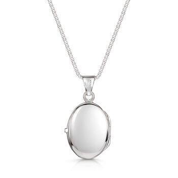 Italian Engraved Border Oval Locket – Silver, 3 of 6