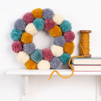 Learn To Make A Pompom Box, 7 of 11