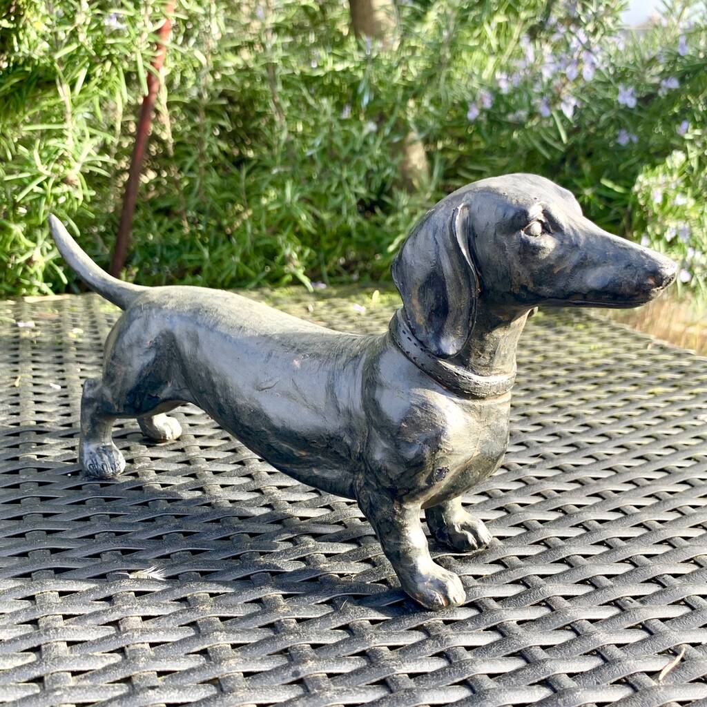 Standing Dachshund Sculpture Lo108 By London Garden Trading
