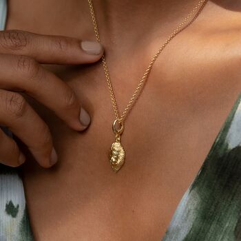18ct Gold Lion Head Charm Necklace, 3 of 6