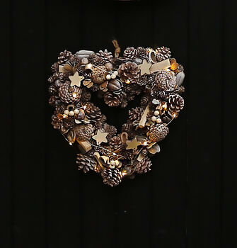 Heart Woodland And Stars LED Wreath, 3 of 3