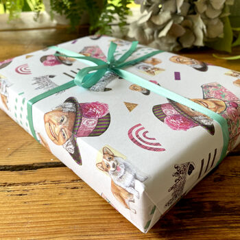 Queen Elizabeth Gift Wrap, 4 of 8