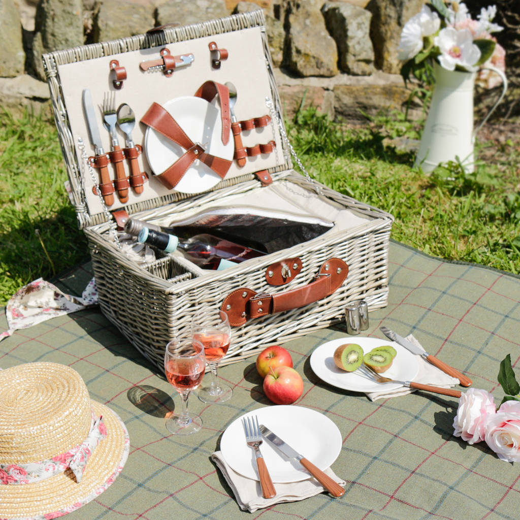 four person picnic set