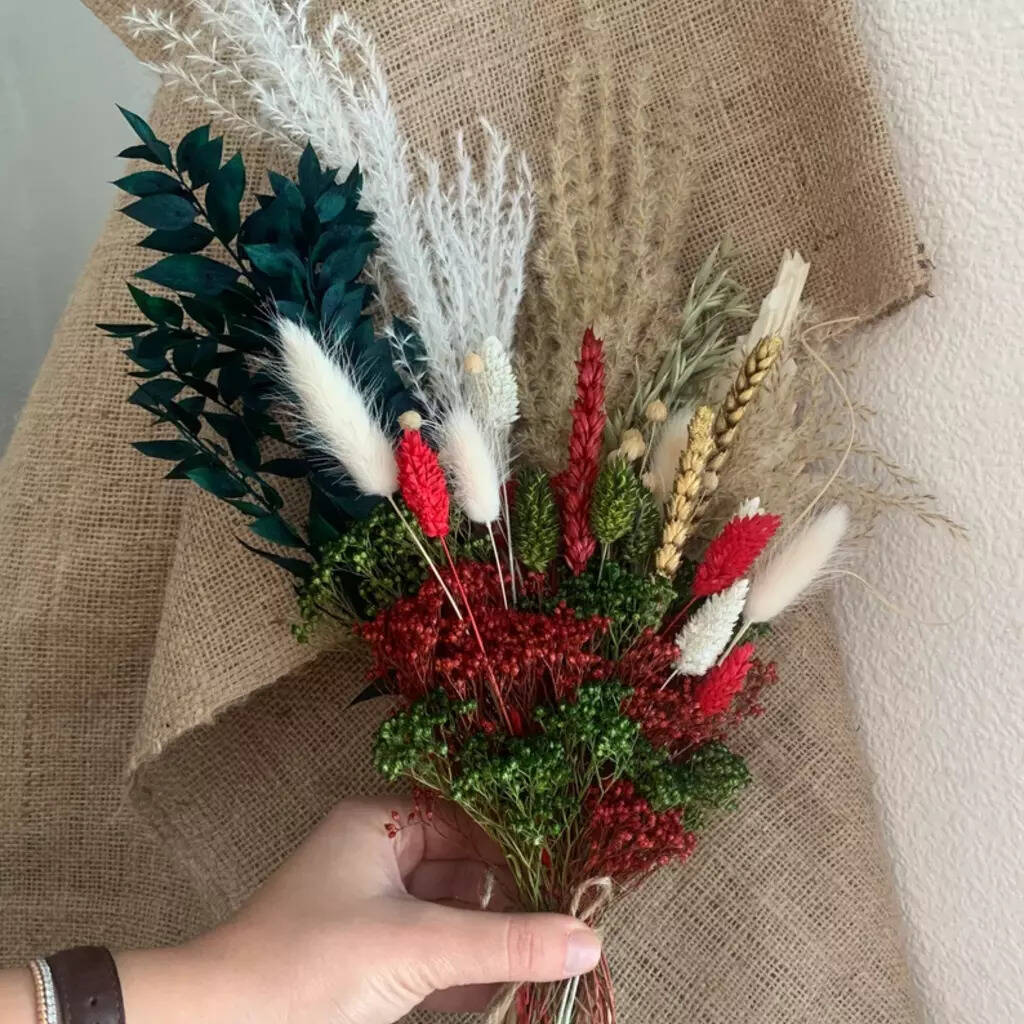 Christmas Dried Flower Bouquet By ONE FLOWER