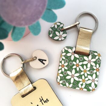 Personalised December Birth Flower Keyring, 3 of 3