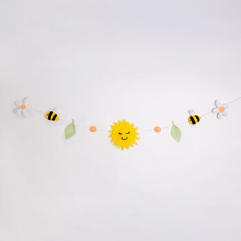 Bee Garland Beginner Felt Craft Kit, 6 of 6