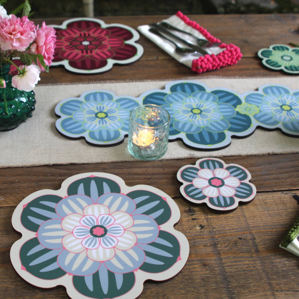 flower shaped coasters | succulent design by beyond the fridge 