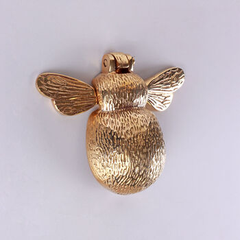 G Decor Golden Bee Polished Brass Door Knocker Elegant Front Door Hardware Fitting, 4 of 5