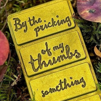 Halloween Gift | Macbeth Witches | Apple And Cinnamon Wax Melt Bar, 2 of 3