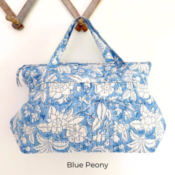 Wash Bag With Handles Clara Print, 9 of 12