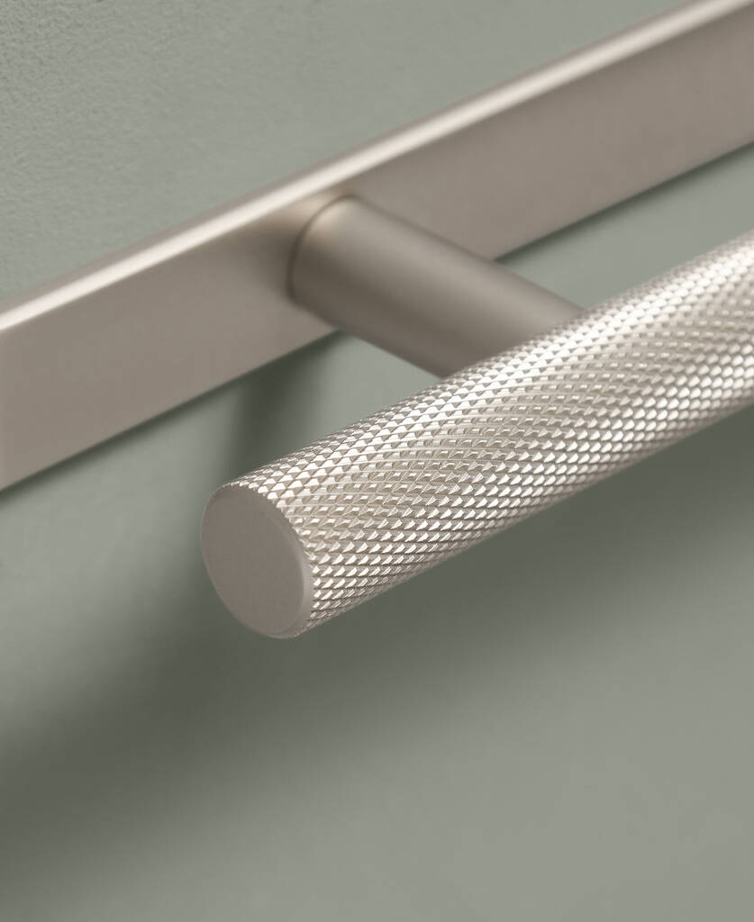 Skyscraper Knurled Handle With Plate By Dowsing & Reynolds