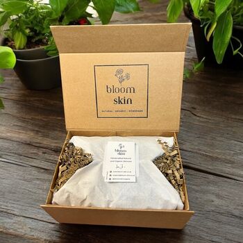 Bloom Skin Men’s Luxurious Gift Box, 2 of 2