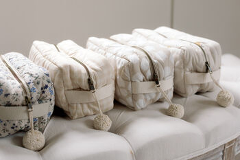 Quilted Washbag Gingham Beige, 3 of 4