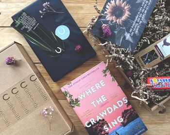 The Sustainable Book Lover's Gift Box, 2 of 4