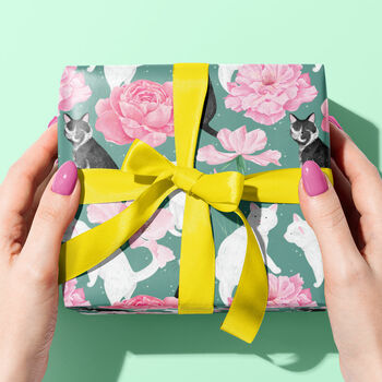 Luxury Cat And Rose Green Gift Wrap Sheets, 3 of 6