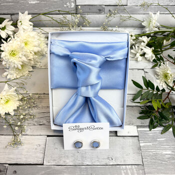 Blue Daisy Wedding Set, 4 of 9